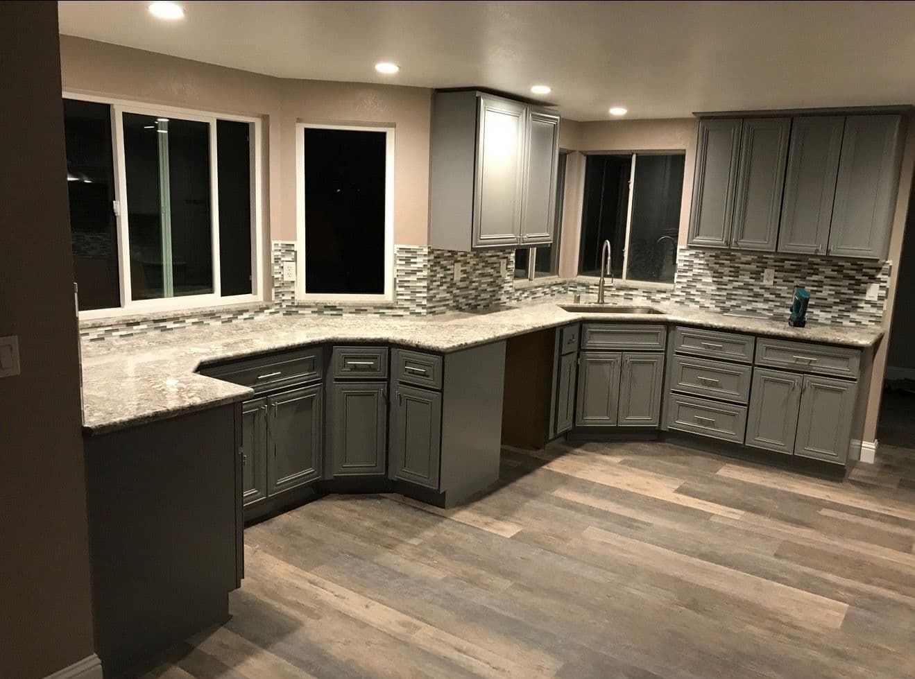 Stunning Kitchen Makeover with Contemporary Touches image