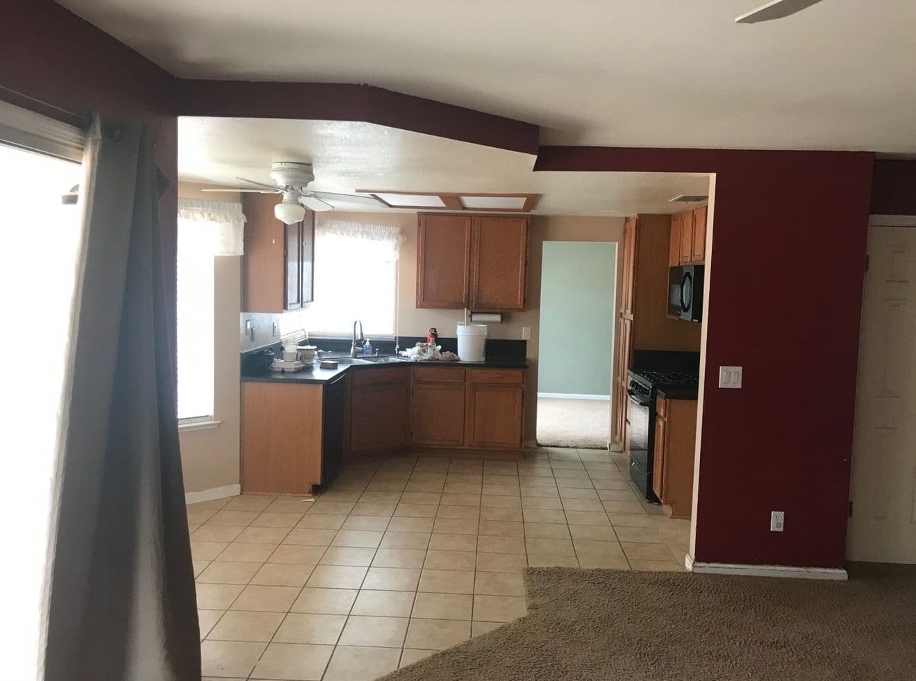 Gallery photos for Stunning Kitchen Makeover with Contemporary Touches: Image #1